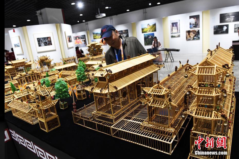 特?朗普t?aco交易机会再现？香港大盘30etf投资价值解析